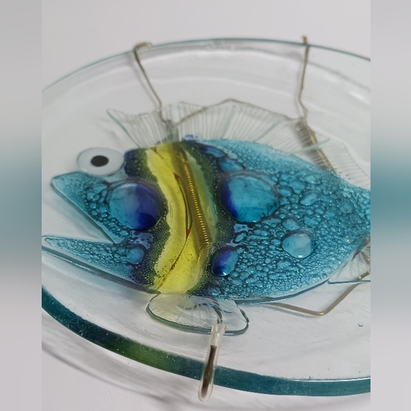 Set of 3 Fused Art Glass Fish 🐟 on Clear Plates Wall Decor - Picture 9 of 15